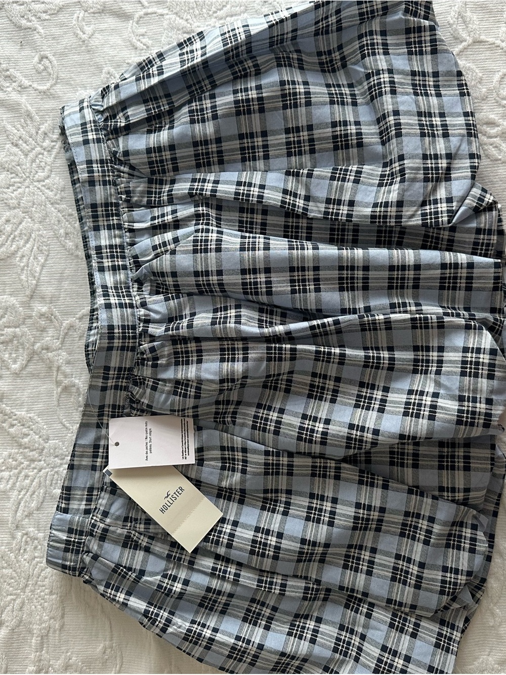 Hollister Black & White Plaid balloon Women’s Skirt